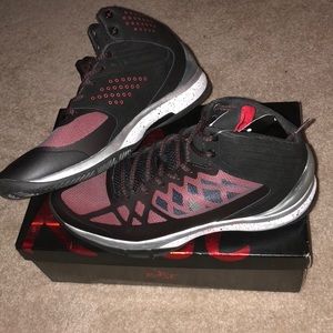 Rise basket ball shoes. MODEL:Stream 60